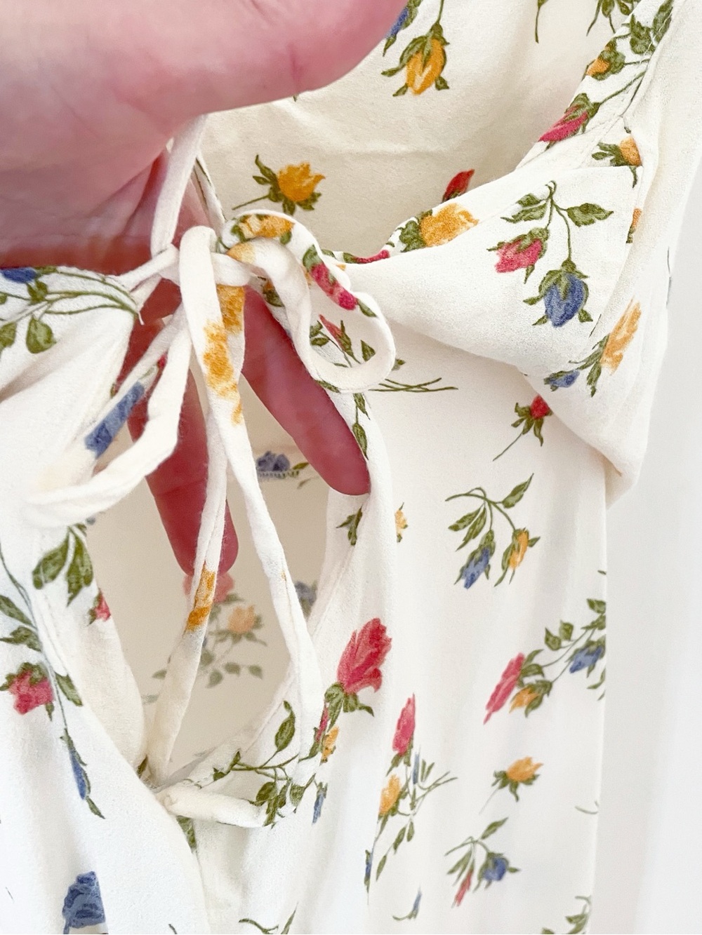 Reformation Chianti Slip Dress
Noemi Ivory and Floral sz M - Picture 11 of 15